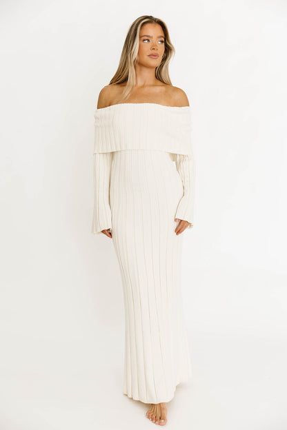 Evella Maxi Dress in Cream - Bump Friendly & Inclusive Sizing