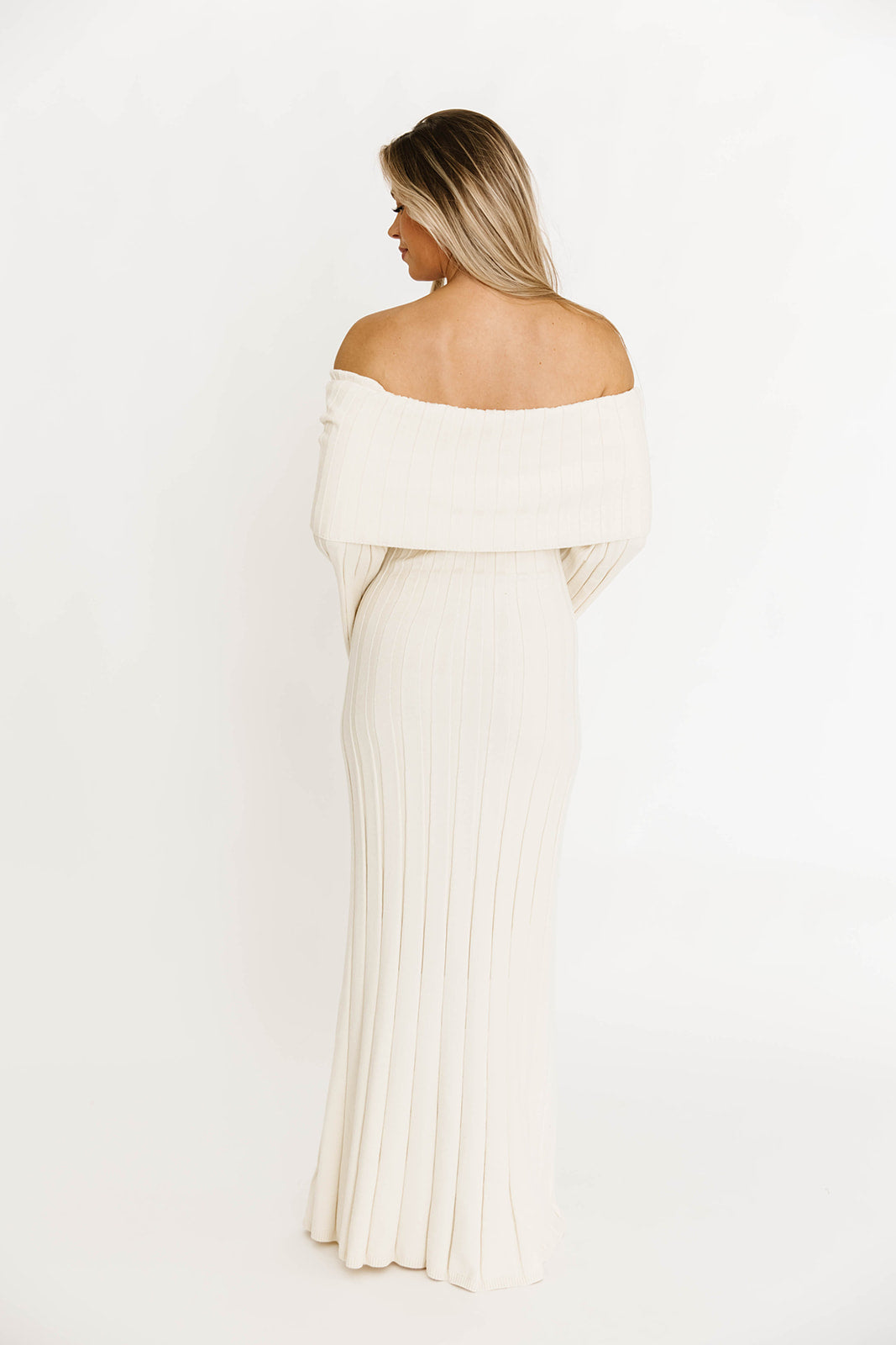 Evella Maxi Dress in Cream - Bump Friendly & Inclusive Sizing