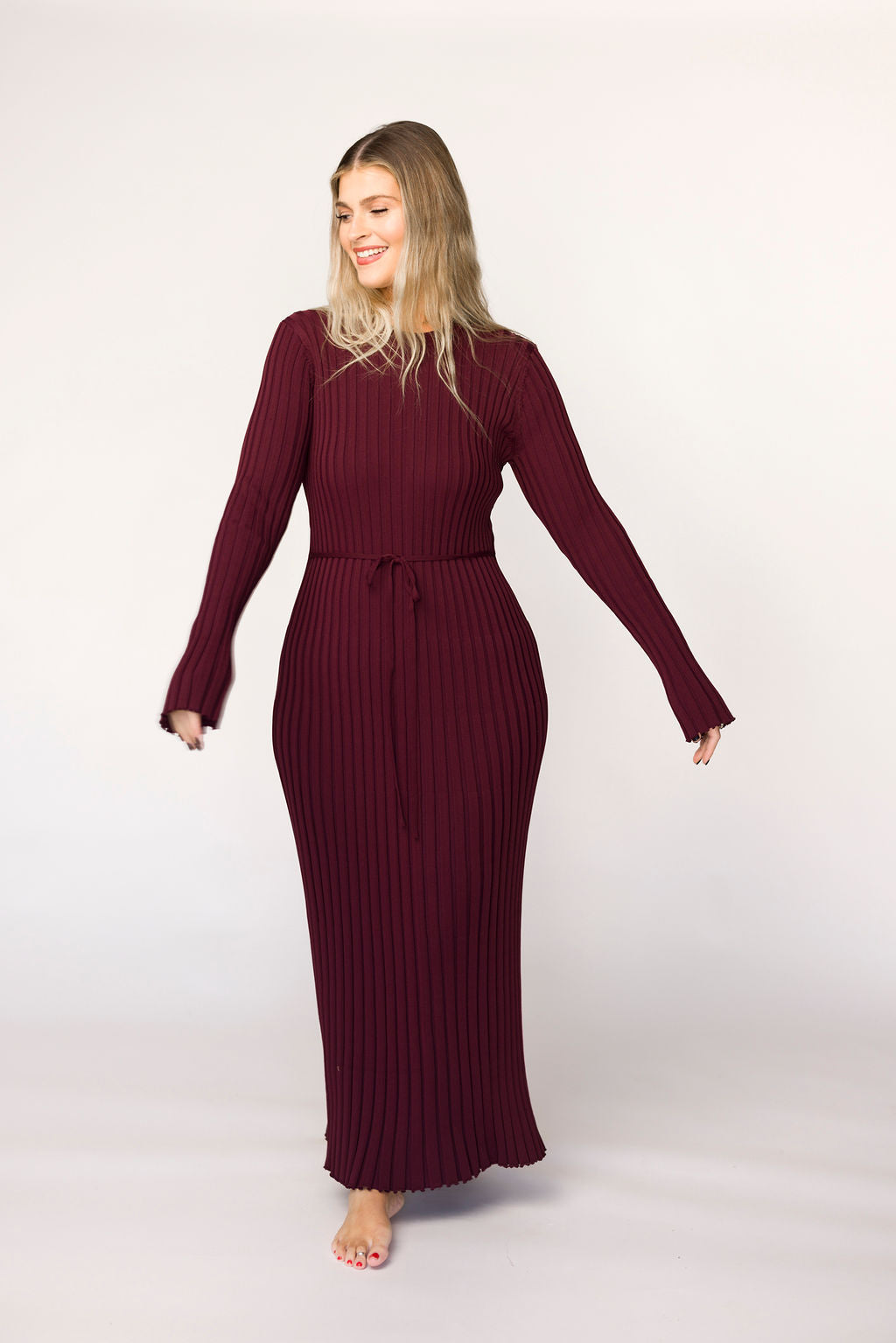 Colette Premium Long Sleeved Ribbed Knit Maxi Dress in Burgundy - Bump Friendly