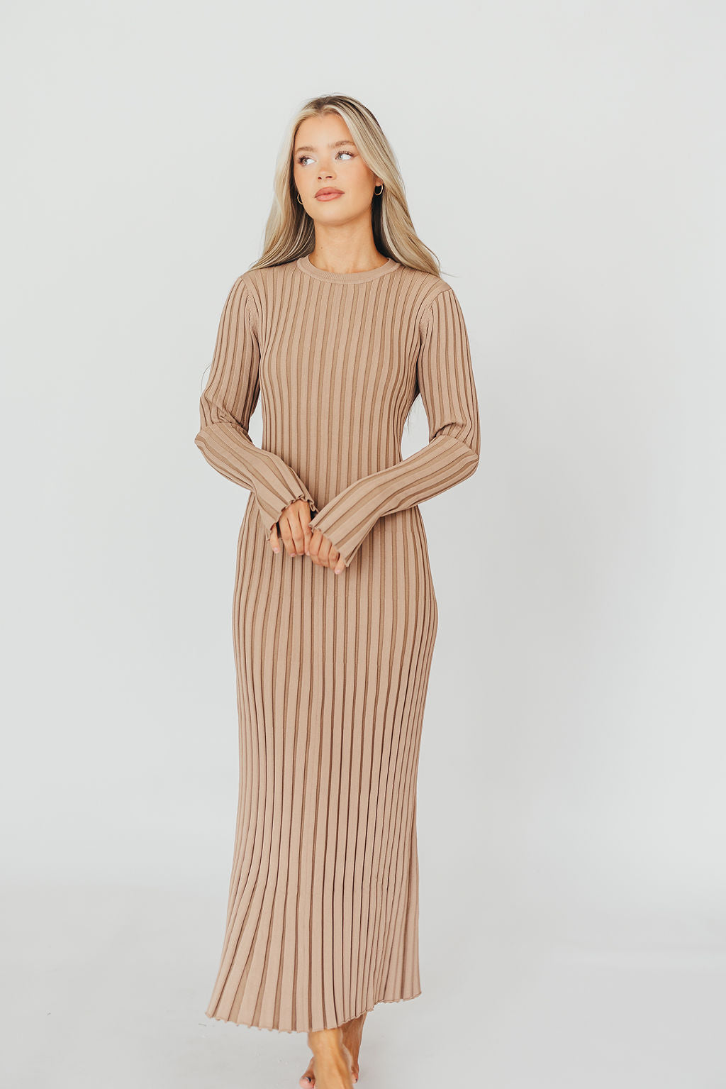 Colette Premium Long Sleeved Ribbed Knit Maxi Dress in Dark Natural - Bump Friendly