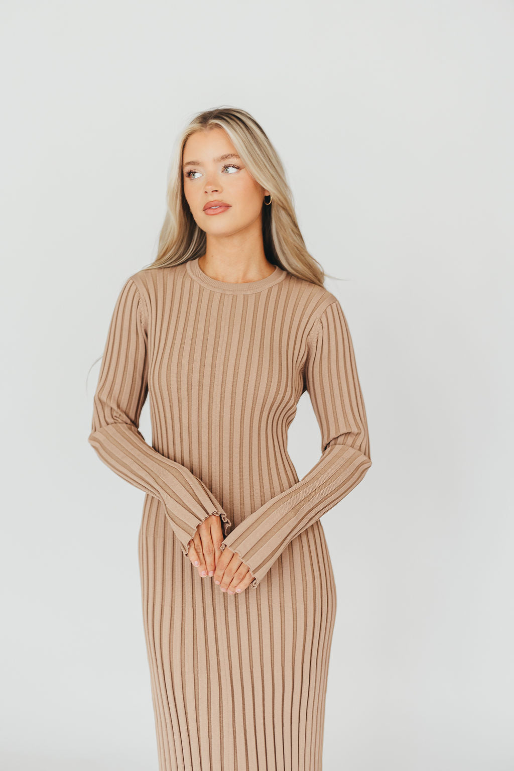 Colette Premium Long Sleeved Ribbed Knit Maxi Dress in Dark Natural - Bump Friendly