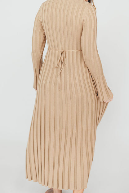 Hadley Long Sleeve V-Neck Knit Maxi Dress in Espresso