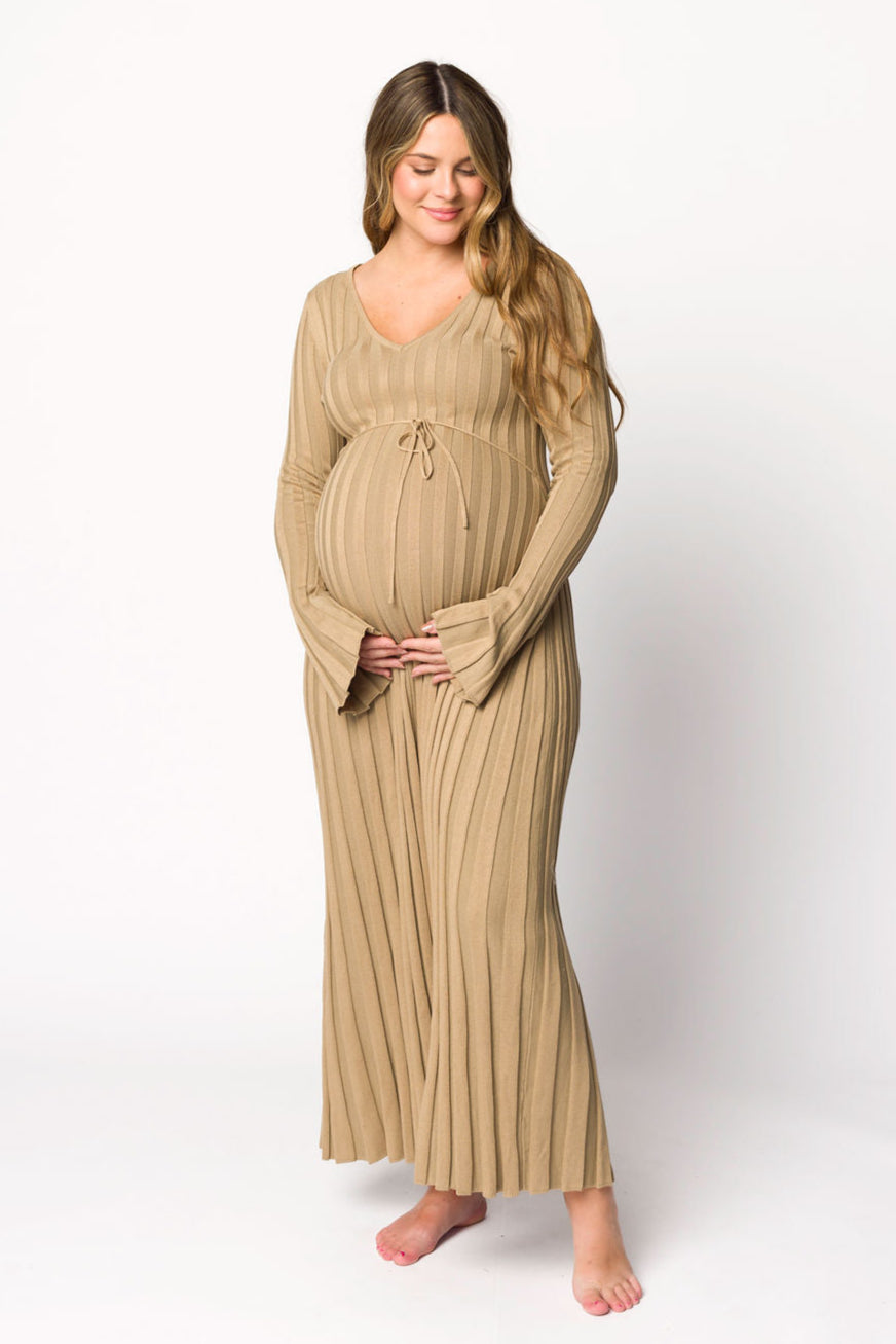 Hadley Long Sleeve V-Neck Knit Maxi Dress in Dune