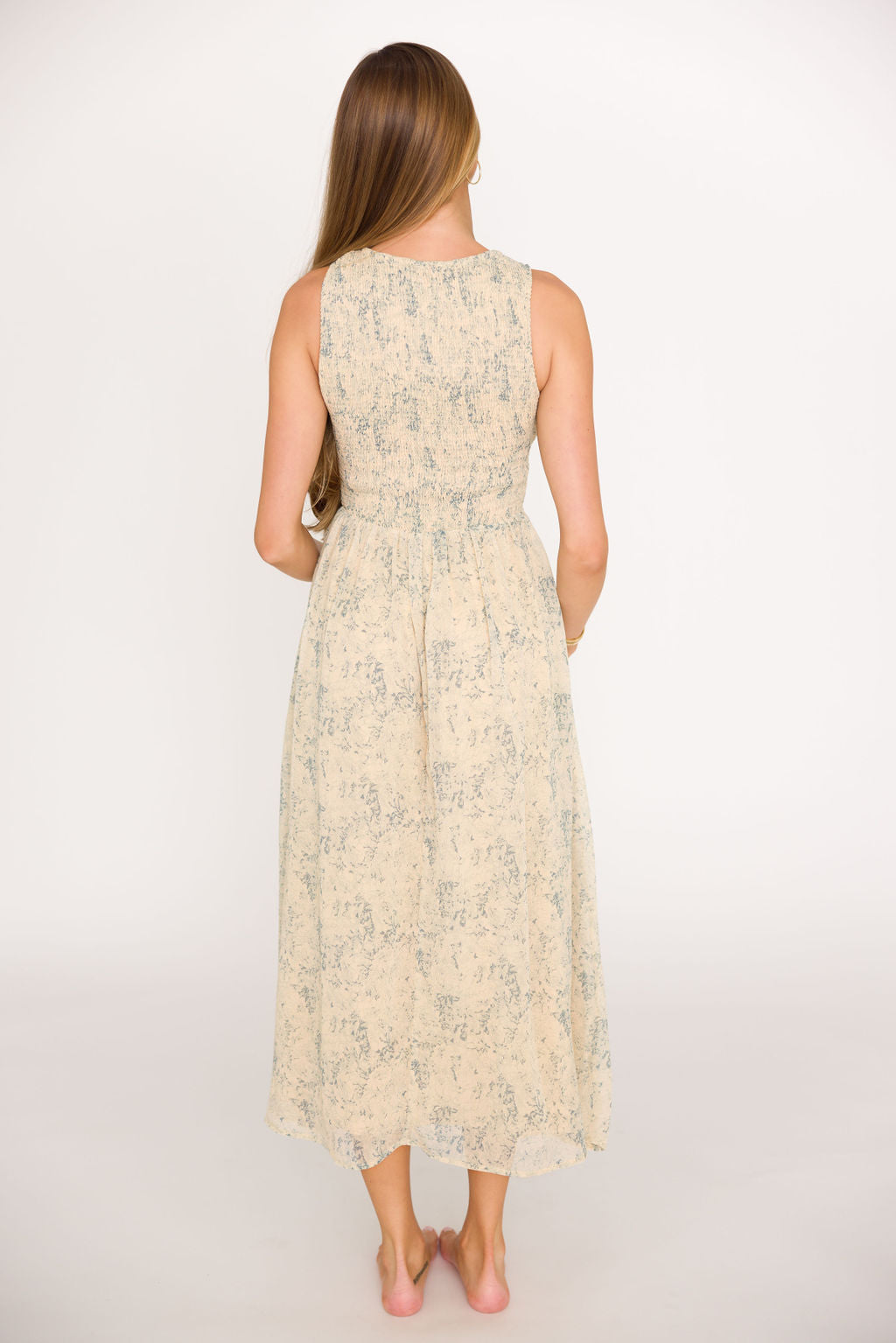 Alaina Floral Print Smocked Midi Dress in Blue Multi