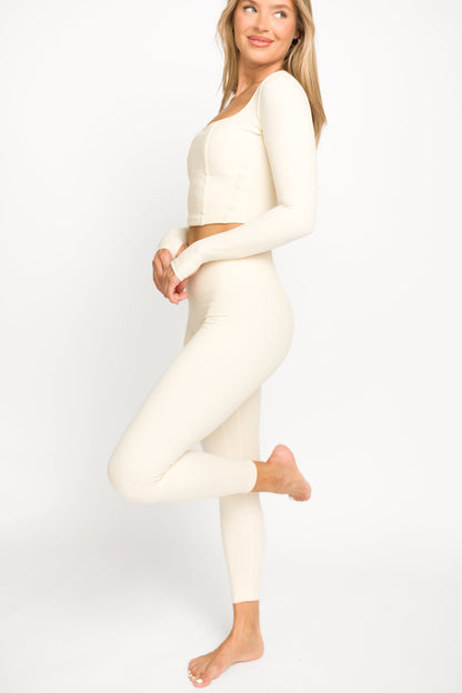 Aligned Performance High-Rise Leggings in Cream