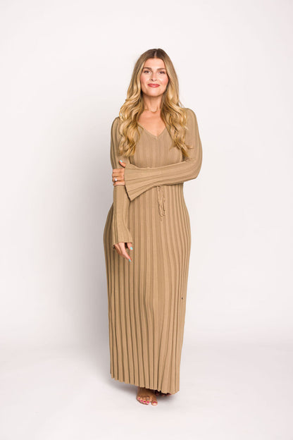 Hadley Long Sleeve V-Neck Knit Maxi Dress in Espresso