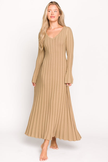 Hadley Long Sleeve V-Neck Knit Maxi Dress in Espresso