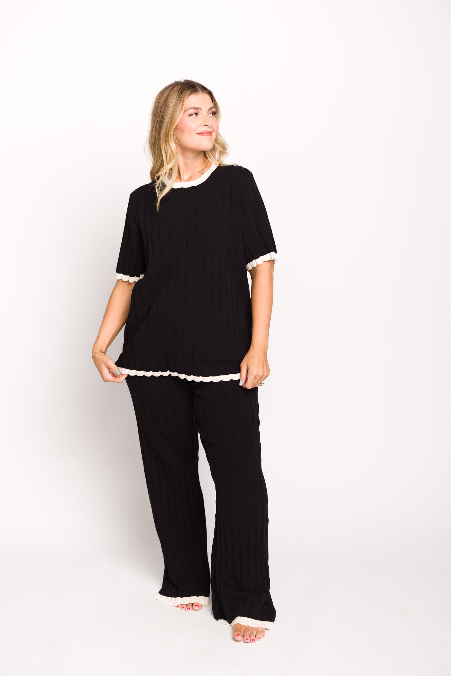 Adele Ribbed Knit Top and Pants Set in Black