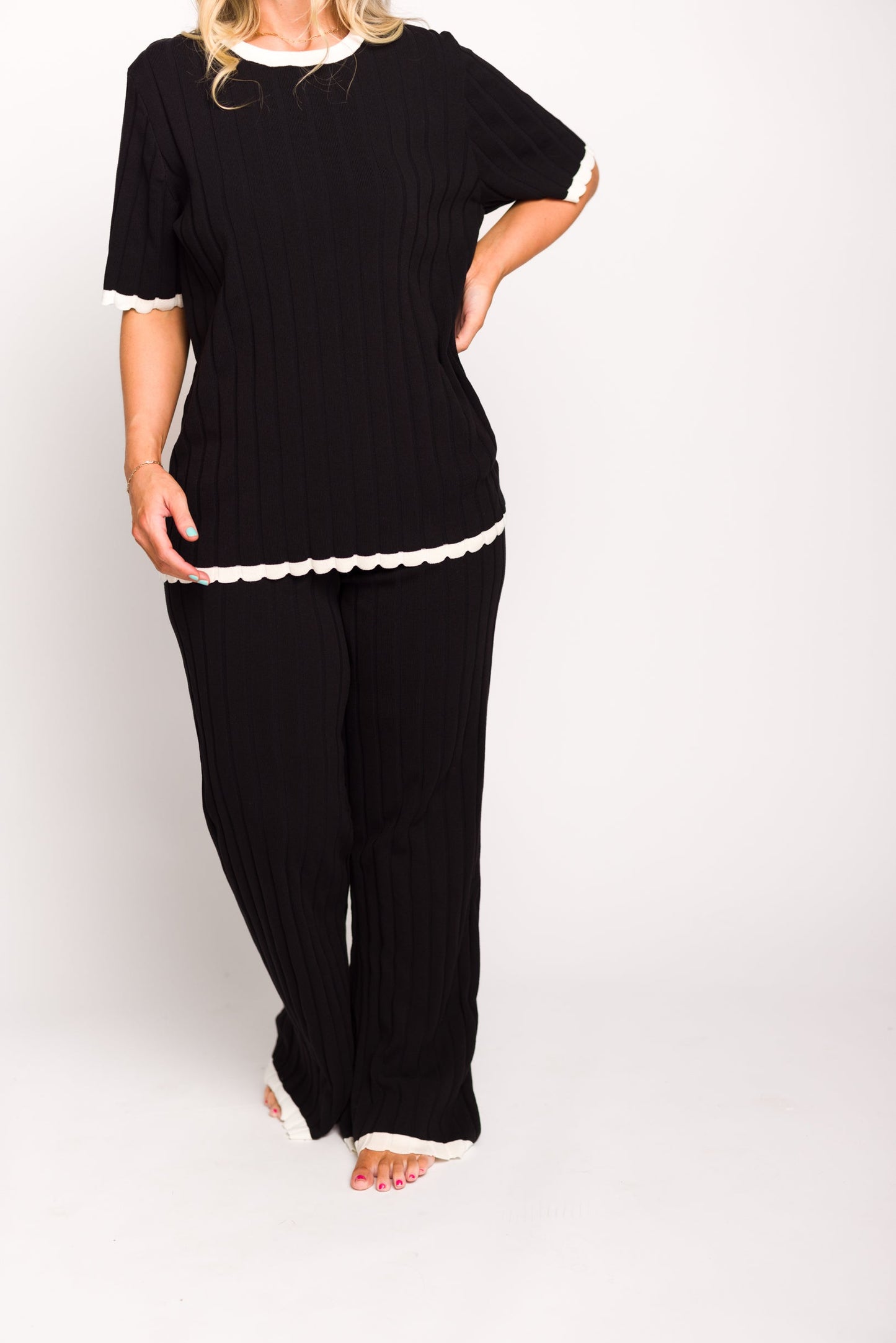 Adele Ribbed Knit Top and Pants Set in Black