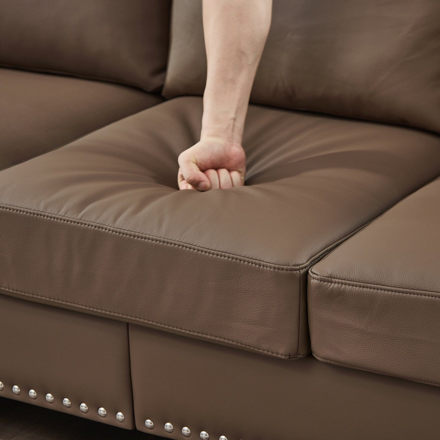 83 Classic Leather Sofa - 3-Seater Genuine-Look Cowhide Couch with Nailhead Trim, Durable Faux Leather Upholstery