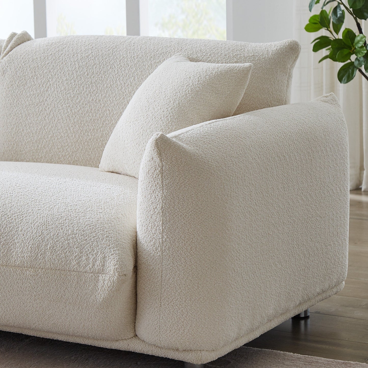 87 Oversized Loveseat Couch with Metal Frame, 2 Pillows, and Durable Upholstery