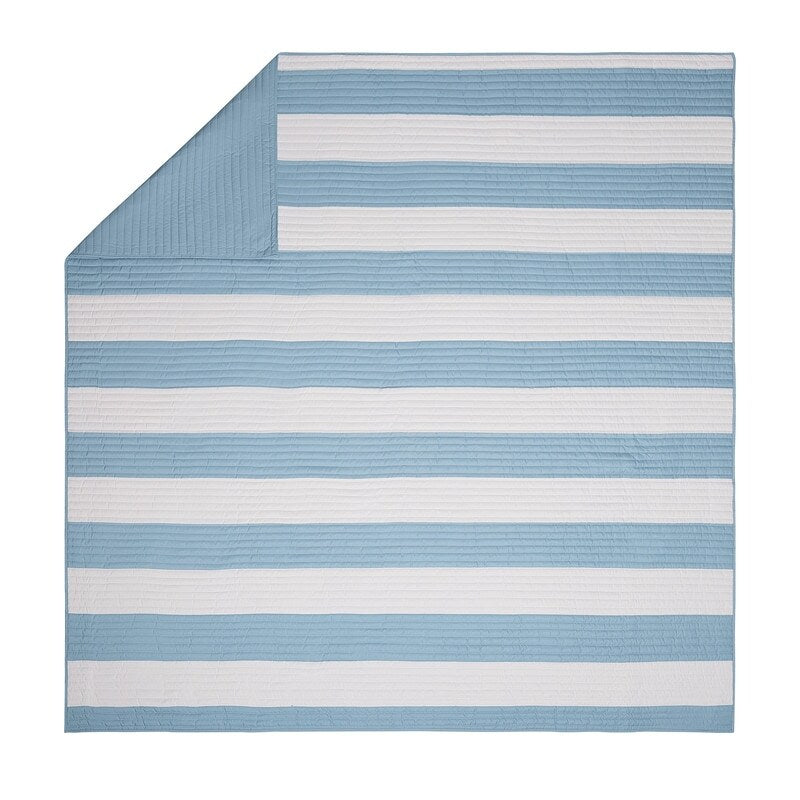 Lavelle Blue/White Reversible Quilt Set