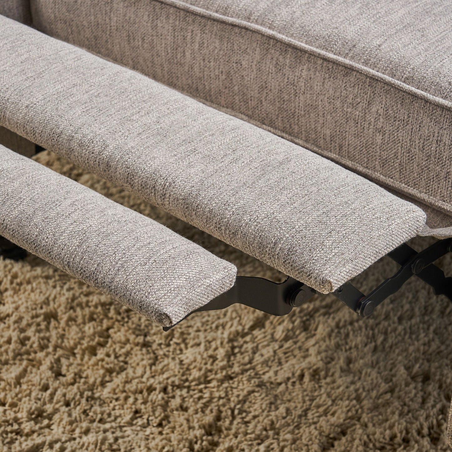 Roomfitters Tufted Wingback Recliner Chair with Rolled Arms and Turned Wood Legs, Lounge Accent Chair for Living Room