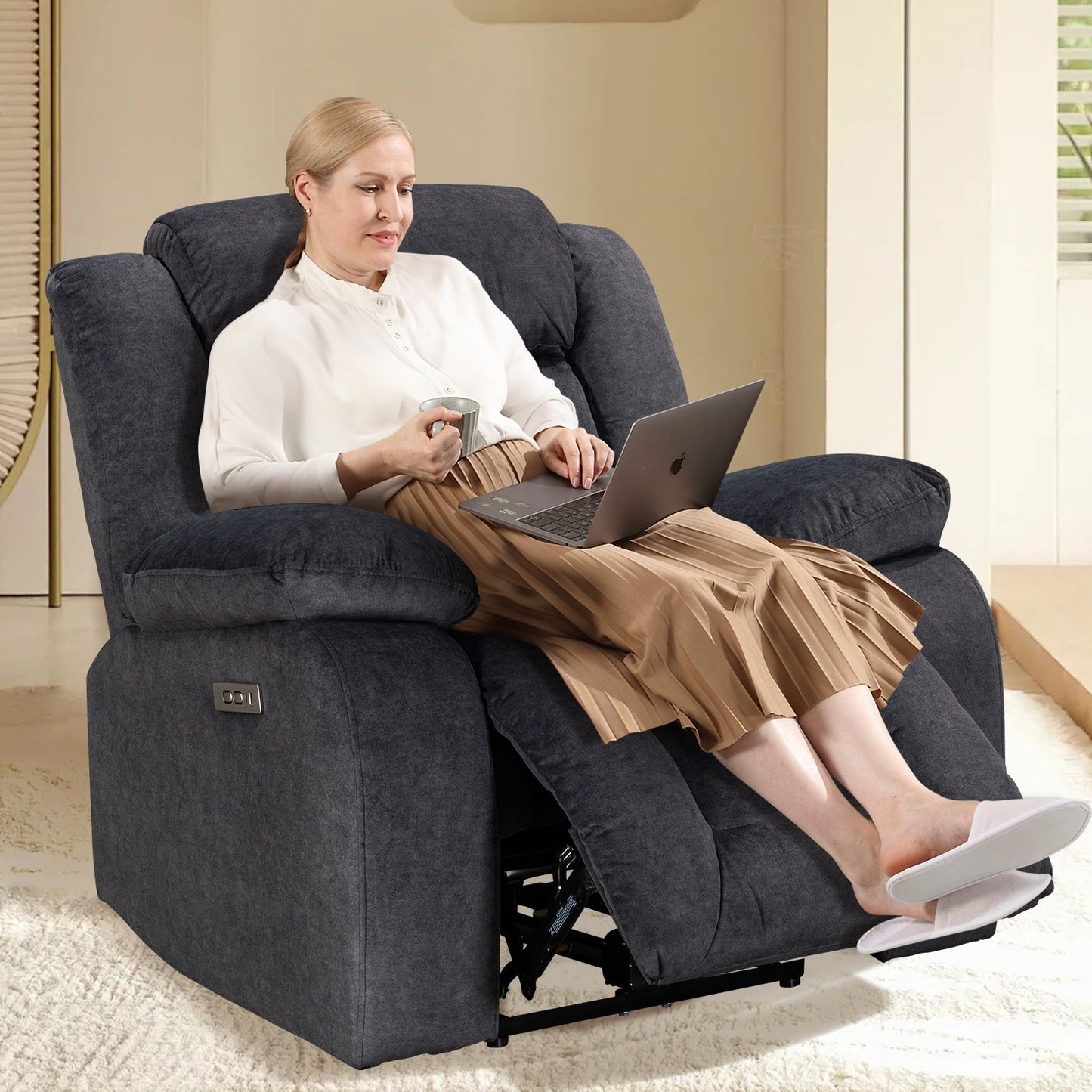 Super Comfortable Standard Size Heating and Massage Recliner Chair