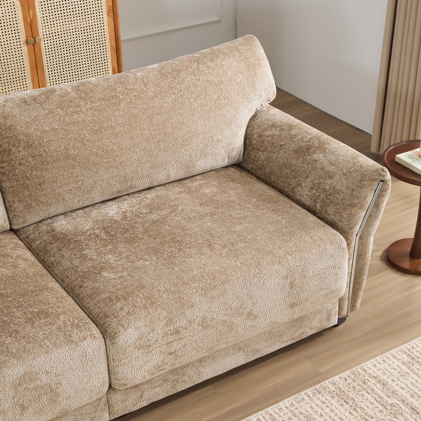 U-Shape with Extra-Wide Seat Cushion