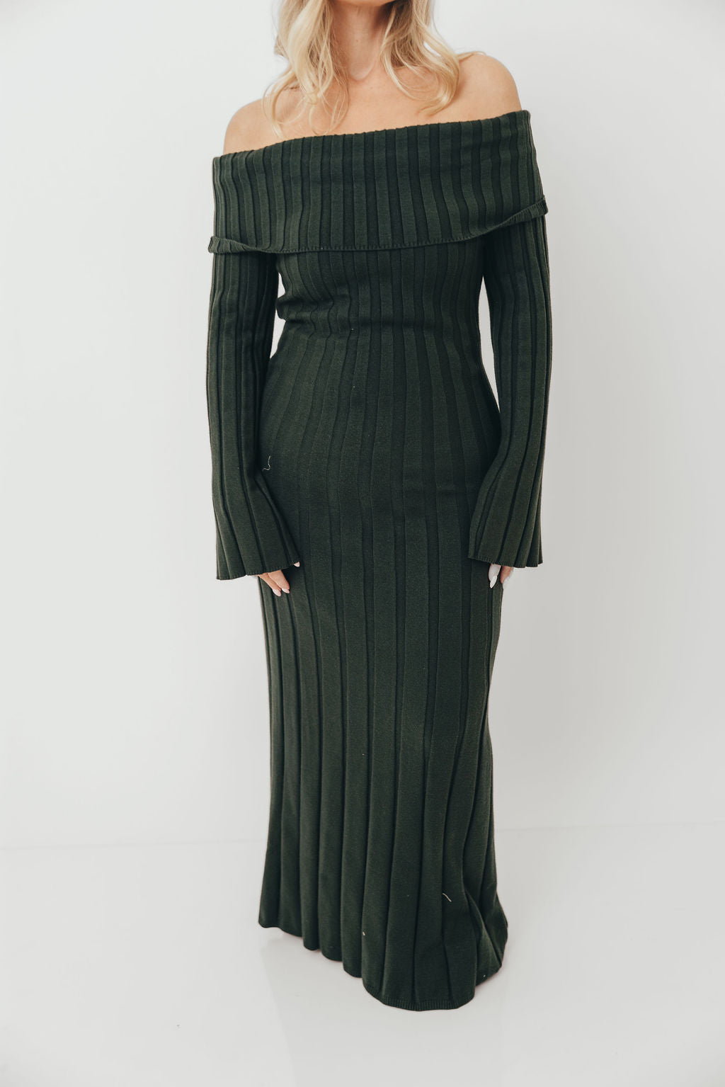 Evella Maxi Dress in Evergreen - Bump Friendly