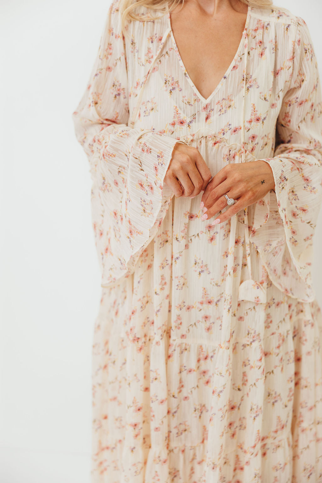 Lisa Woven Floral V-Neck Maxi Dress with Detachable Liner in Cream Multi - Bump Friendly