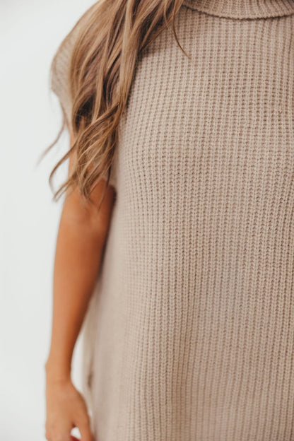 Hilaria Turtle Neck Sweater Top and Pants Set in Stone